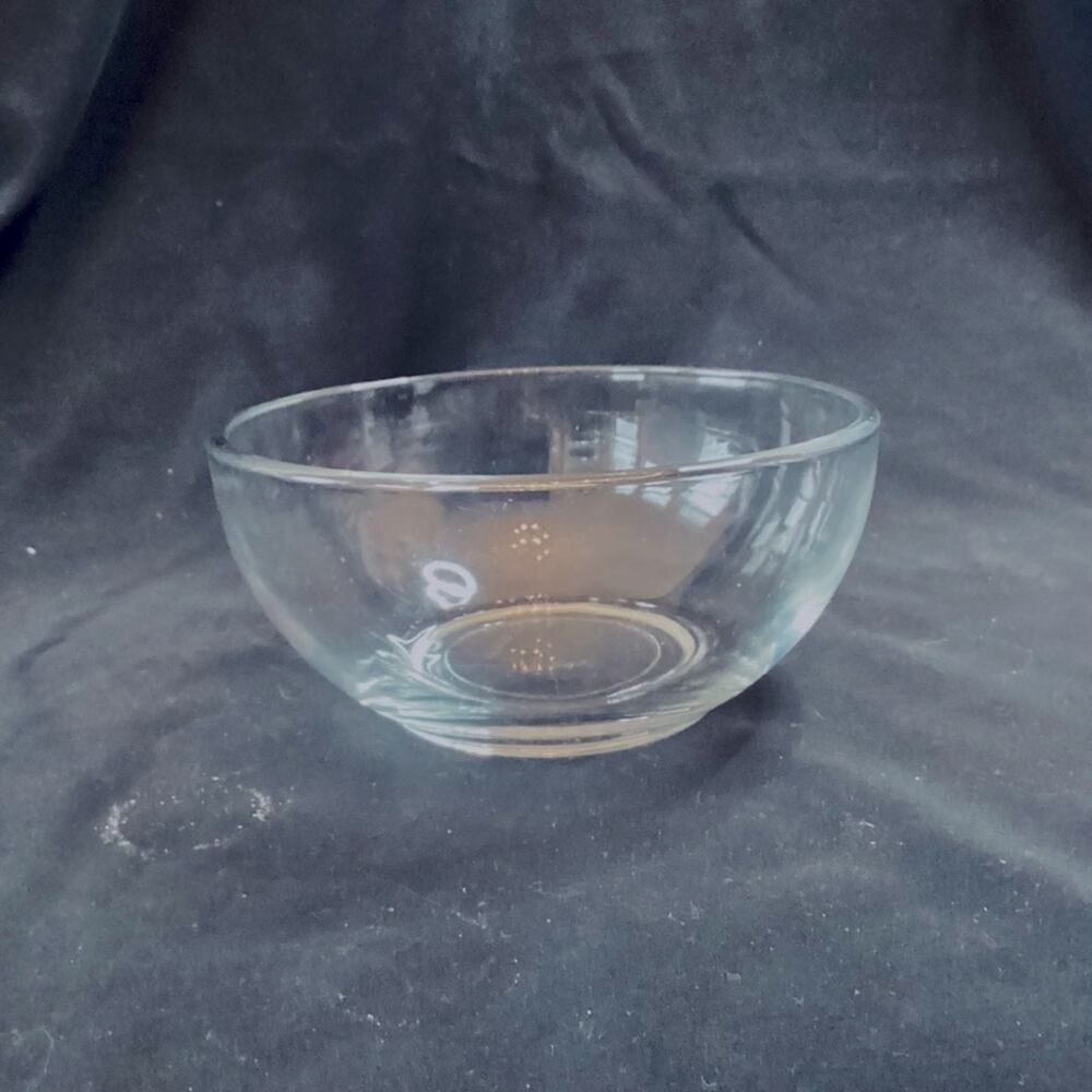 Crisa Medium Sized Clear Glass Bowl